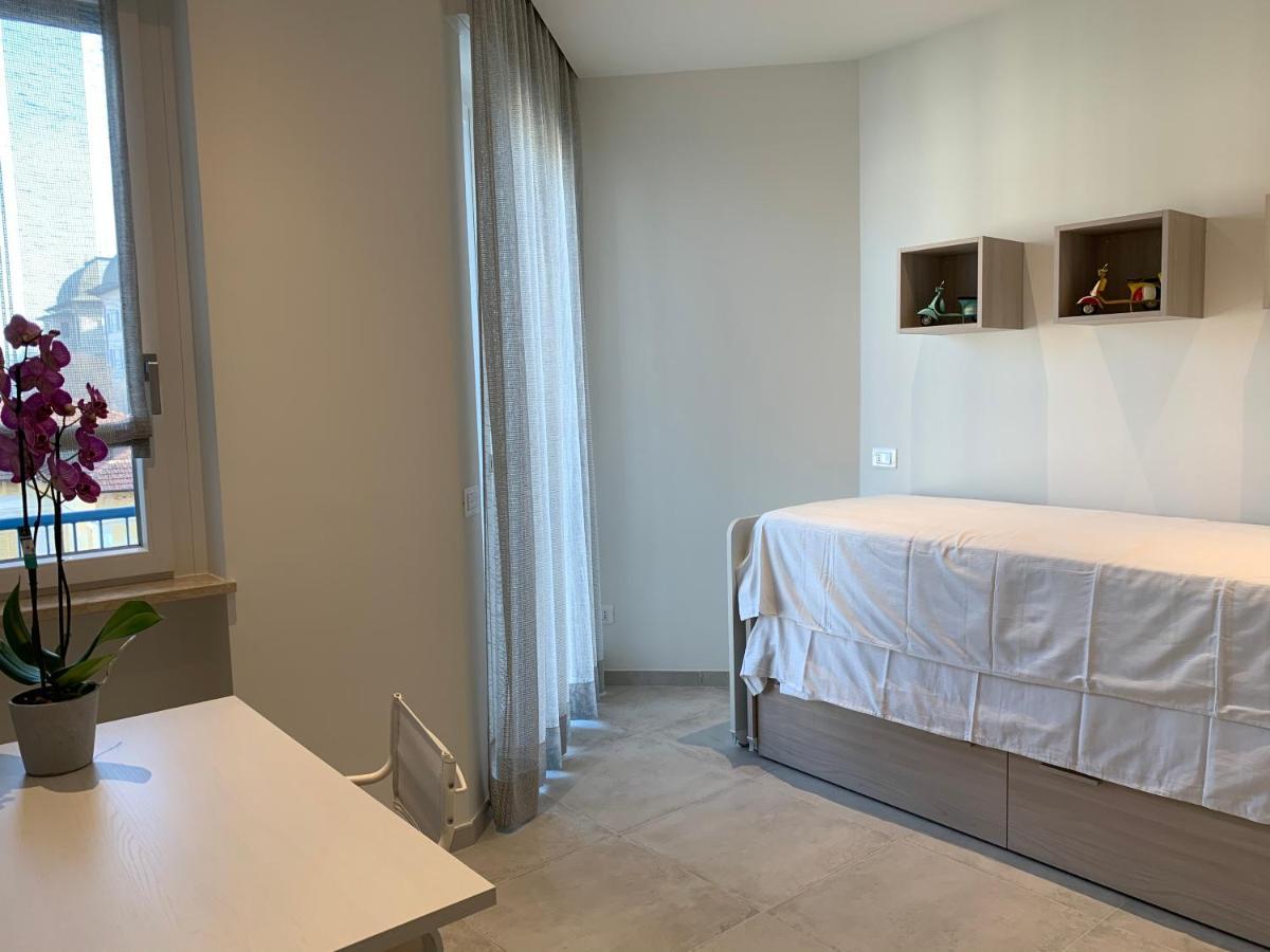 דירות סטרסה A Casa Di Chiara 2 מראה חיצוני תמונה