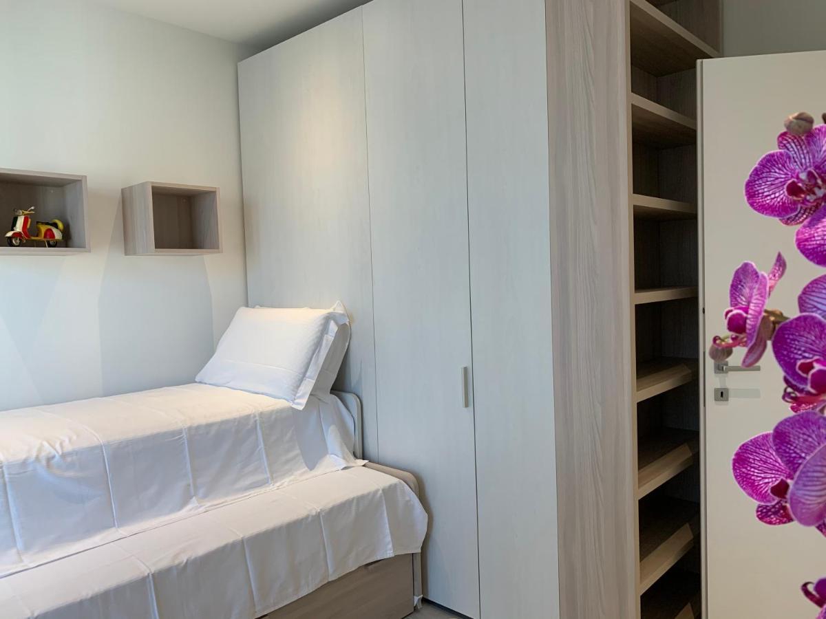 דירות סטרסה A Casa Di Chiara 2 מראה חיצוני תמונה